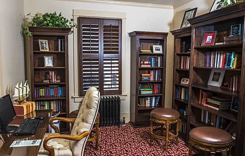 Library and Business Center at the Chamberlin Inn
