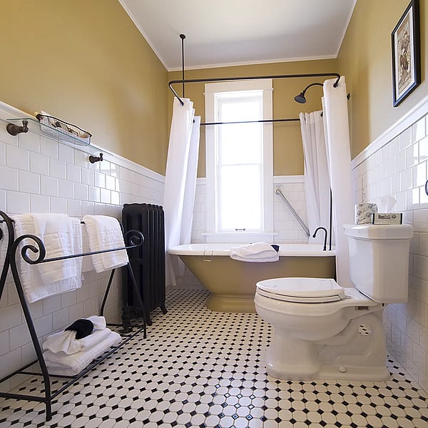 Guestroom bathroom at the Chamberlin Inn