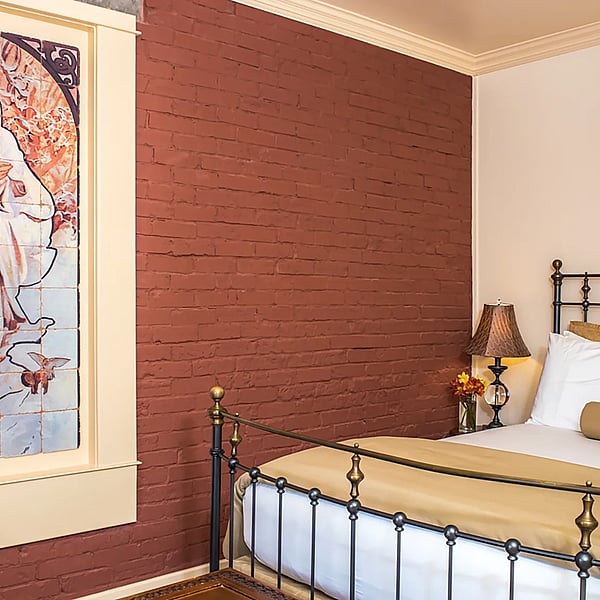 Queen Suite bed and tile art