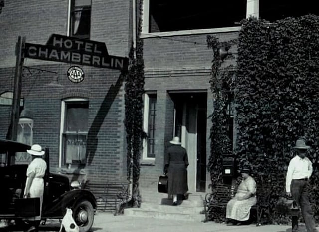 A historic photo of the Chamberlin Inn, then known as Hotel Chamberlin.
